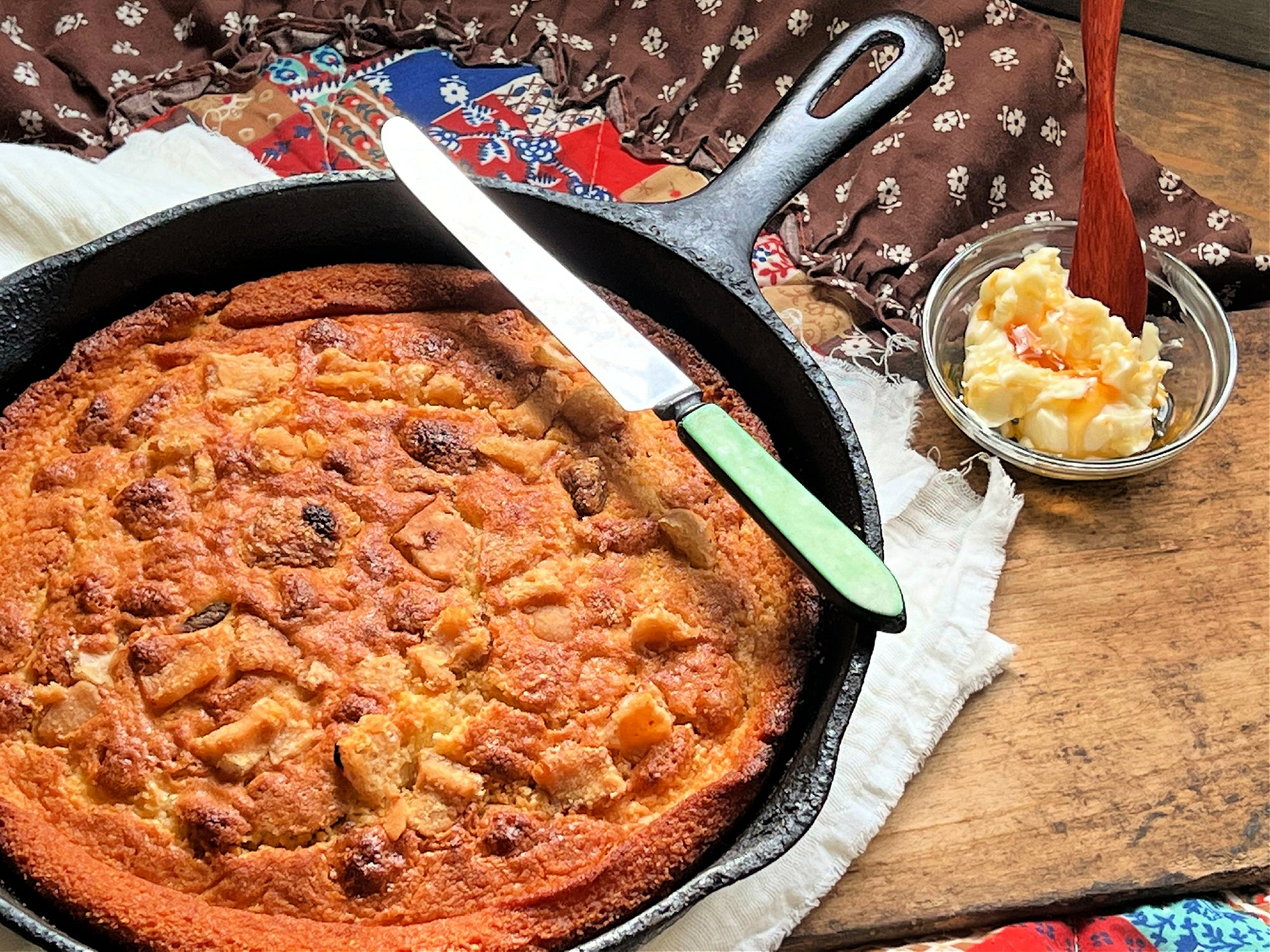 Honey Crackling Cornbread